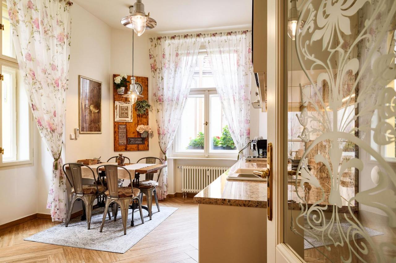 Pragueone Apartment,A/C,Terrace Εξωτερικό φωτογραφία