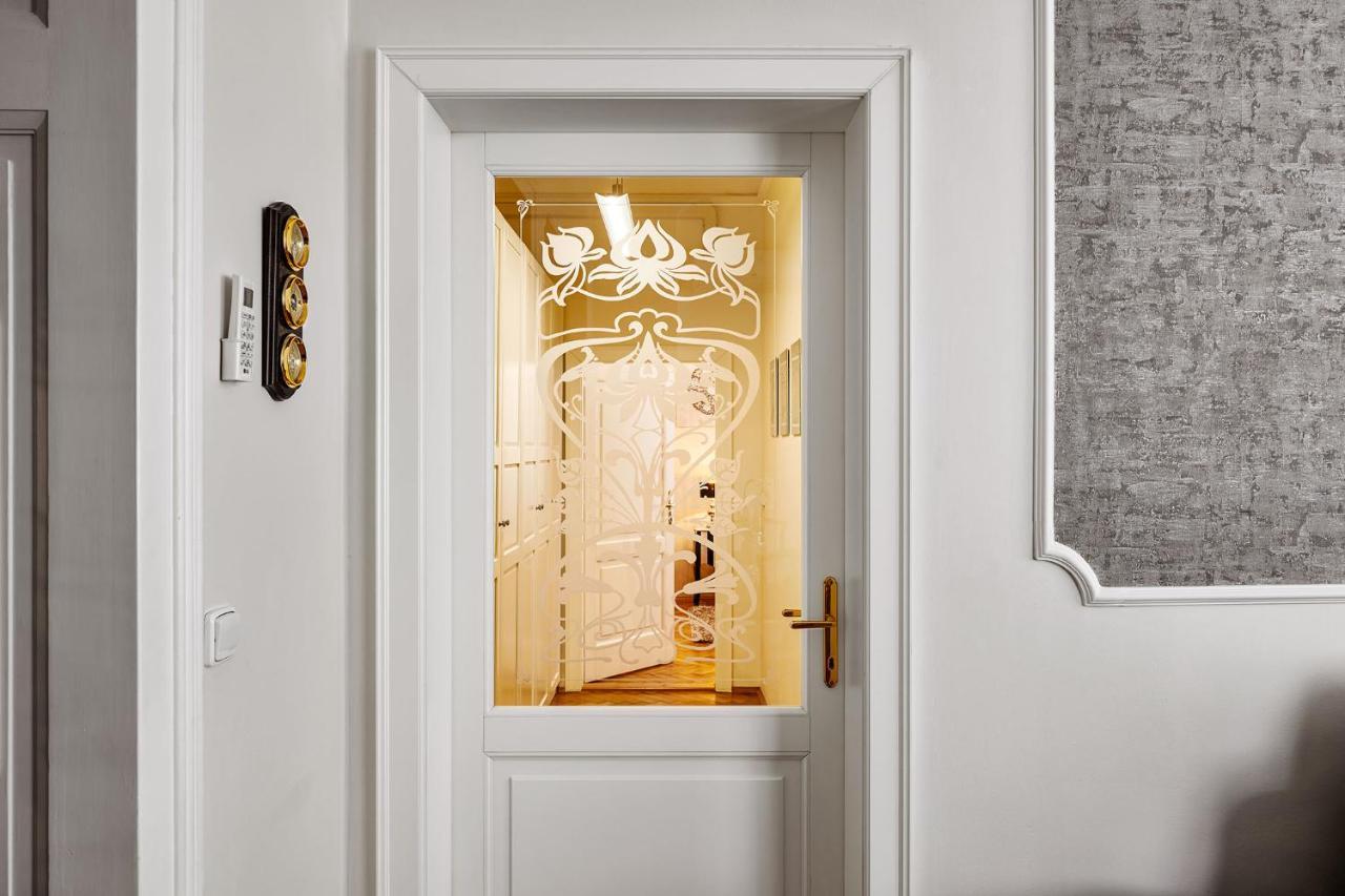Pragueone Apartment,A/C,Terrace Εξωτερικό φωτογραφία
