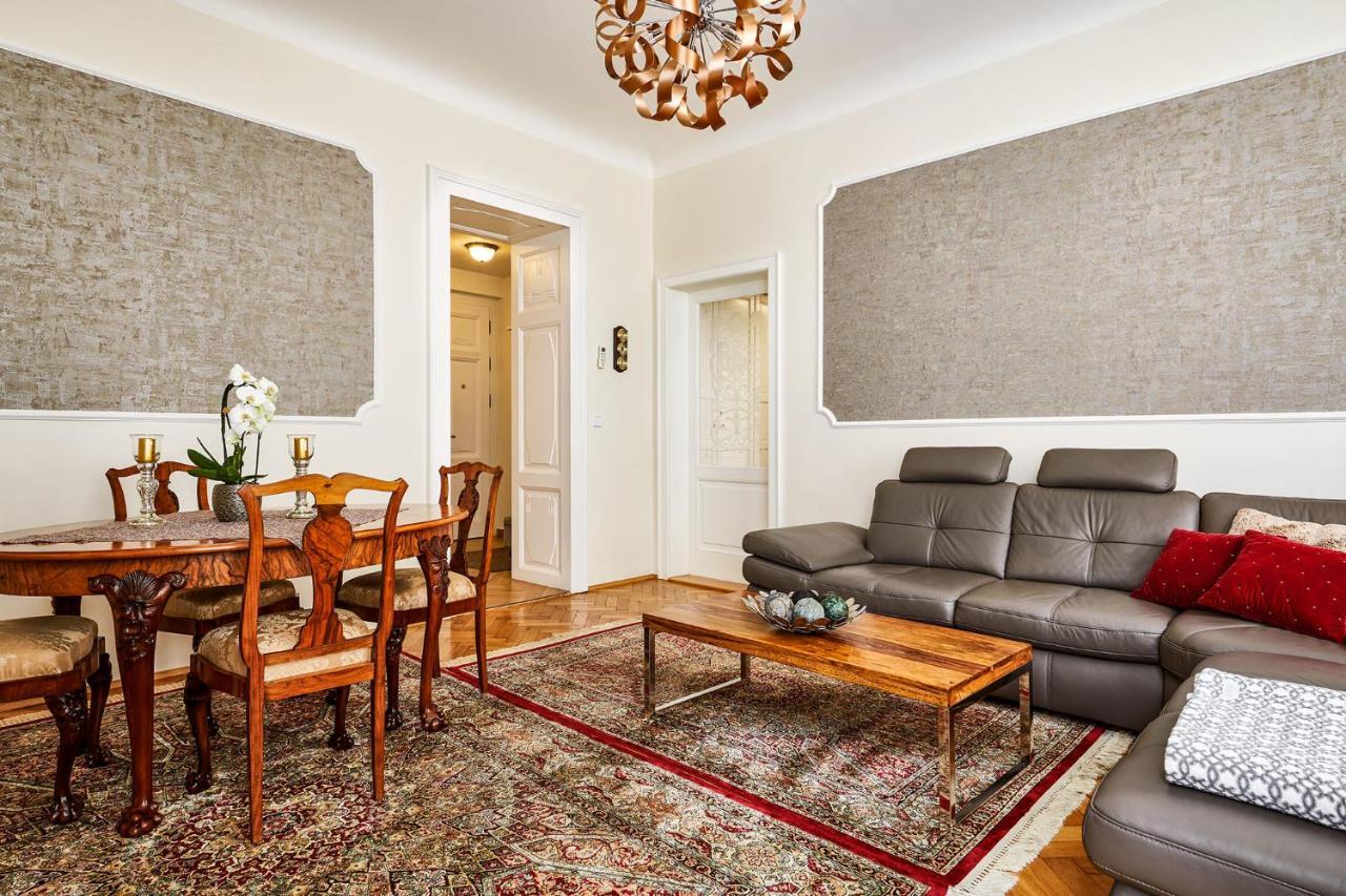 Pragueone Apartment,A/C,Terrace Εξωτερικό φωτογραφία