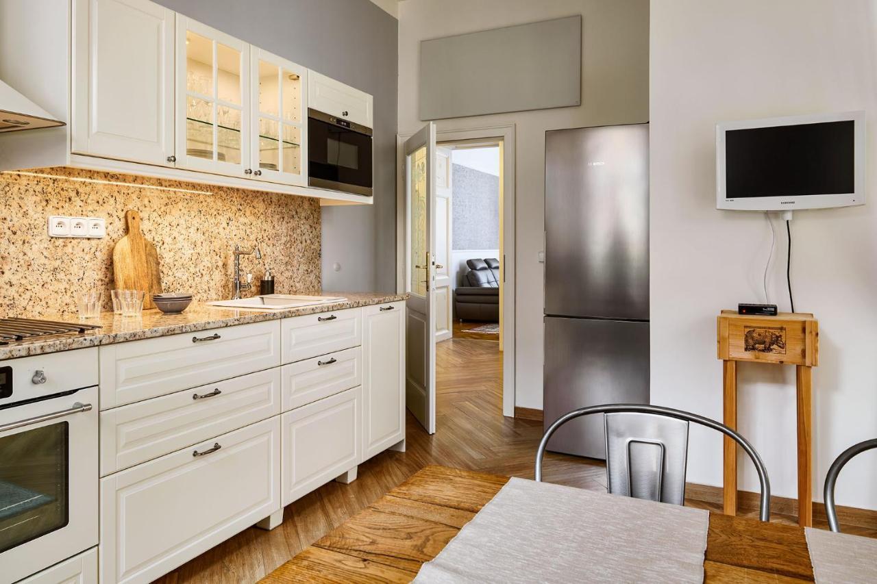 Pragueone Apartment,A/C,Terrace Εξωτερικό φωτογραφία