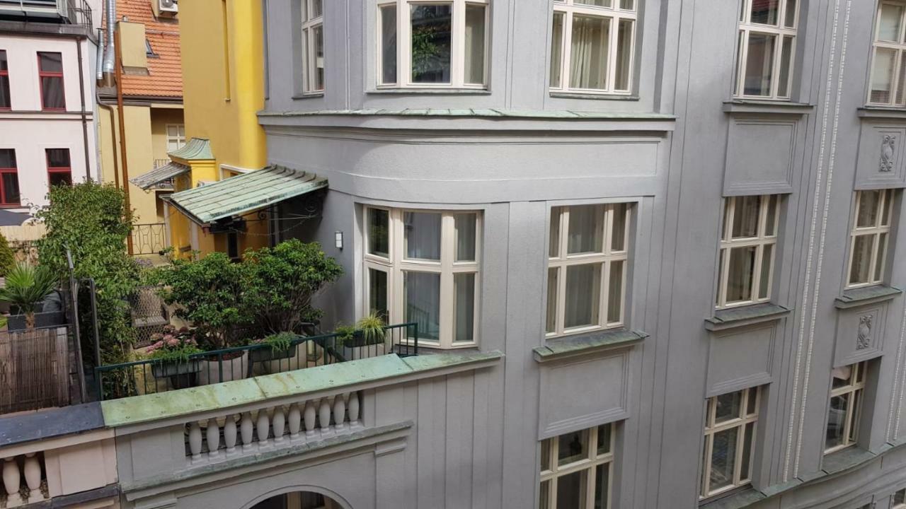 Pragueone Apartment,A/C,Terrace Εξωτερικό φωτογραφία